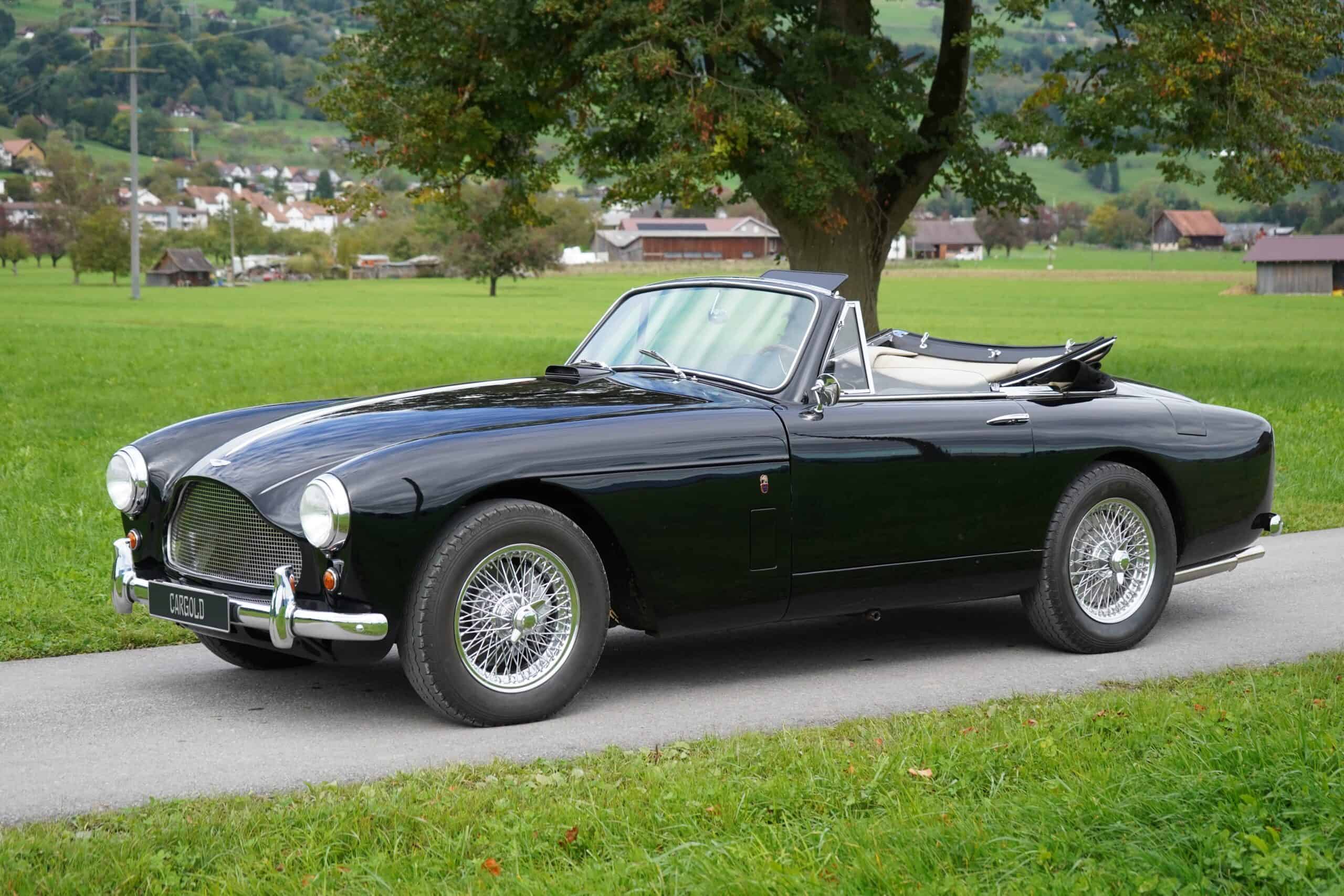 Bild von Aston-Martin-DB-MKIII-DHC-Triple-Black-1959
